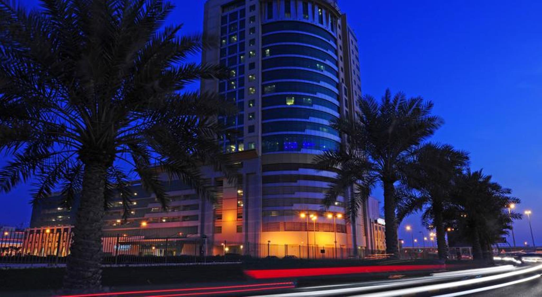 Fraser Suites Seef Bahrain Manama Exterior foto The Grand Millennium Hotel in Riyadh