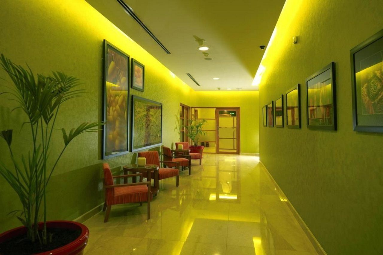 Fraser Suites Seef Bahrain Manama Exterior foto A corridor at the hotel
